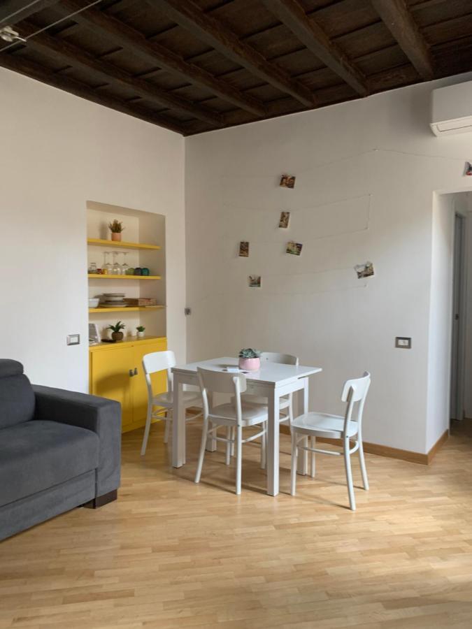 Luxury Roman Holiday Coronari Apartment Luaran gambar