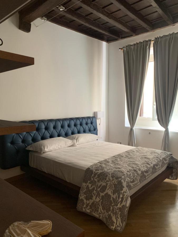 Luxury Roman Holiday Coronari Apartment Luaran gambar